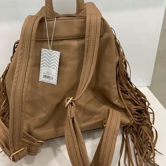 backpack - Picture 3 of 3